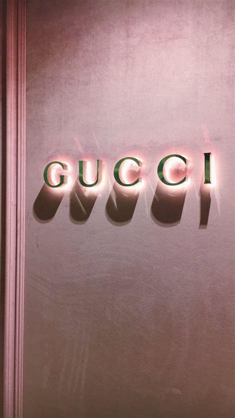 aesthetic Gucci wallpaper